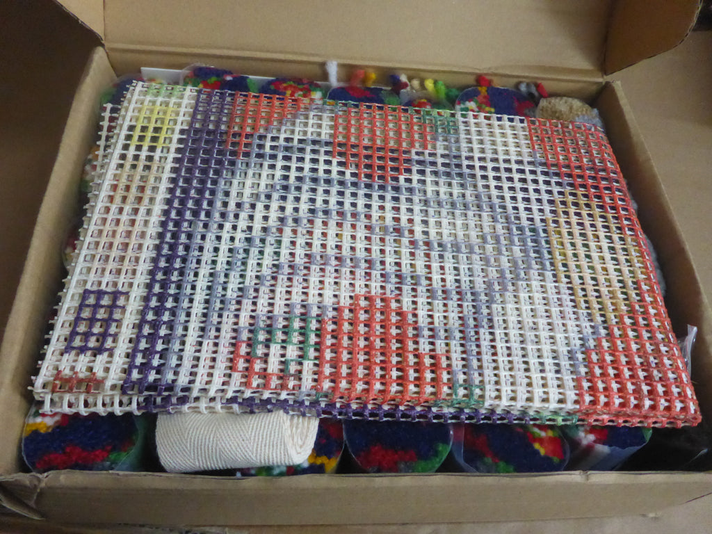 Craft Buddy Christmas Gnome Latch Hook Rug Kit