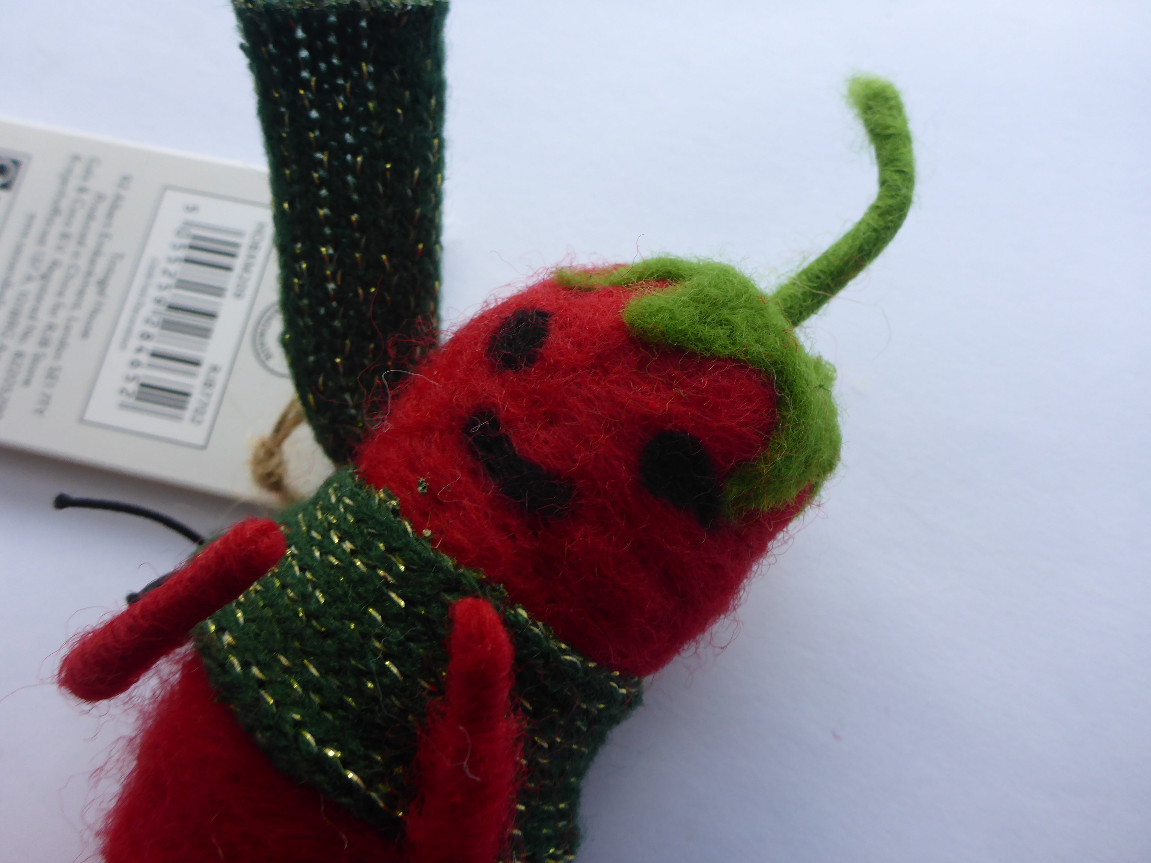 Sass & Belle Chilli Pepper Felt Hanging Christmas Tree Decoration