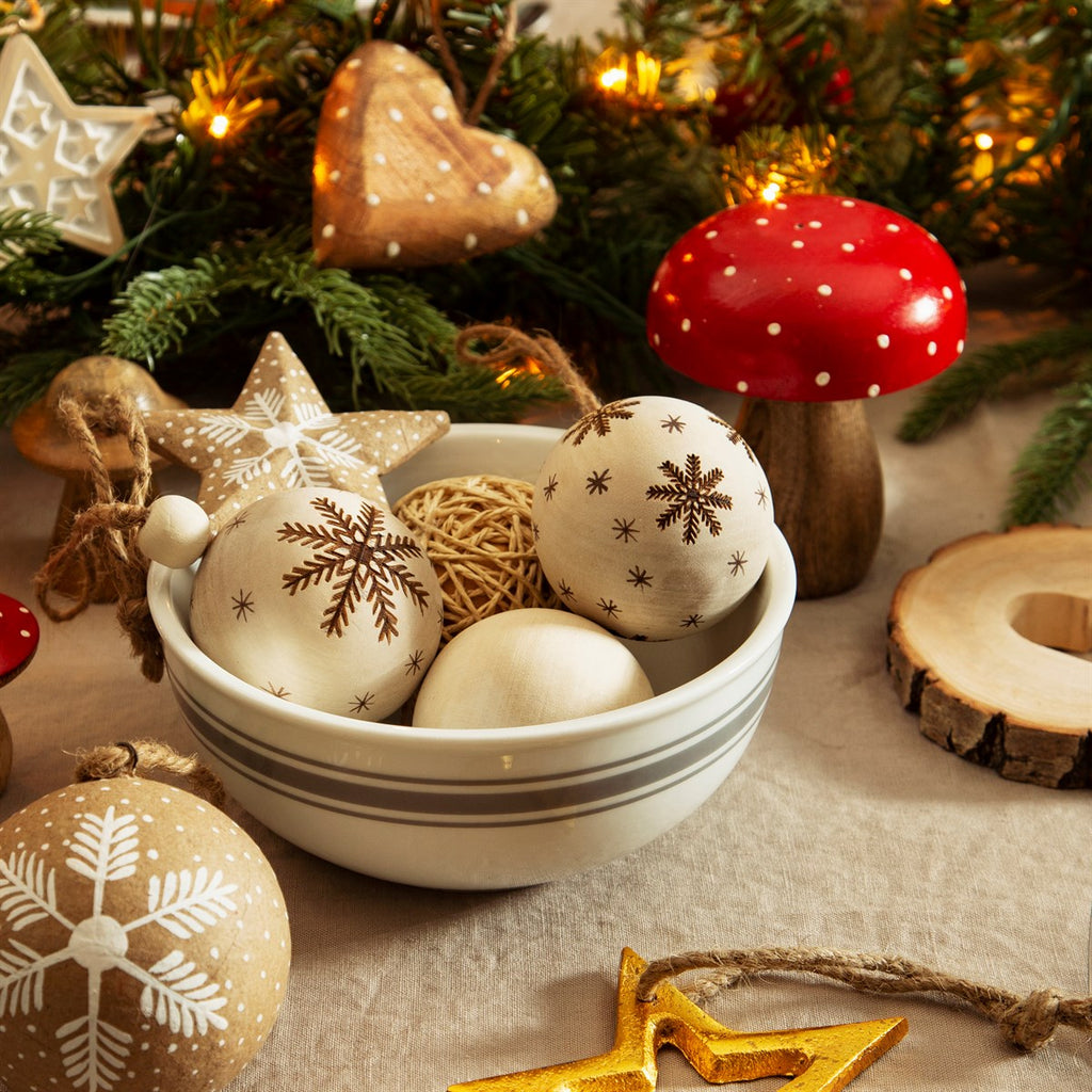Sass & Belle Wooden Snowflake Bauble Christmas Tree Decorations | Set of 6 | Small