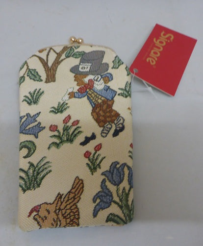 Signare Tapestry Clasp Top Soft Glasses Case - Alice in Wonderland Cream
