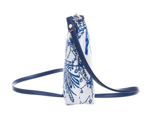 Signare Tapestry Chinoiserie British Museum Sling Crossbody Bag White Blue