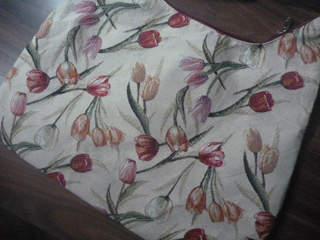 Signare Tapestry Hobo Slouch Bag + Coin Purse - Tulips (Ex-Display, Tags Missing) (Copy)