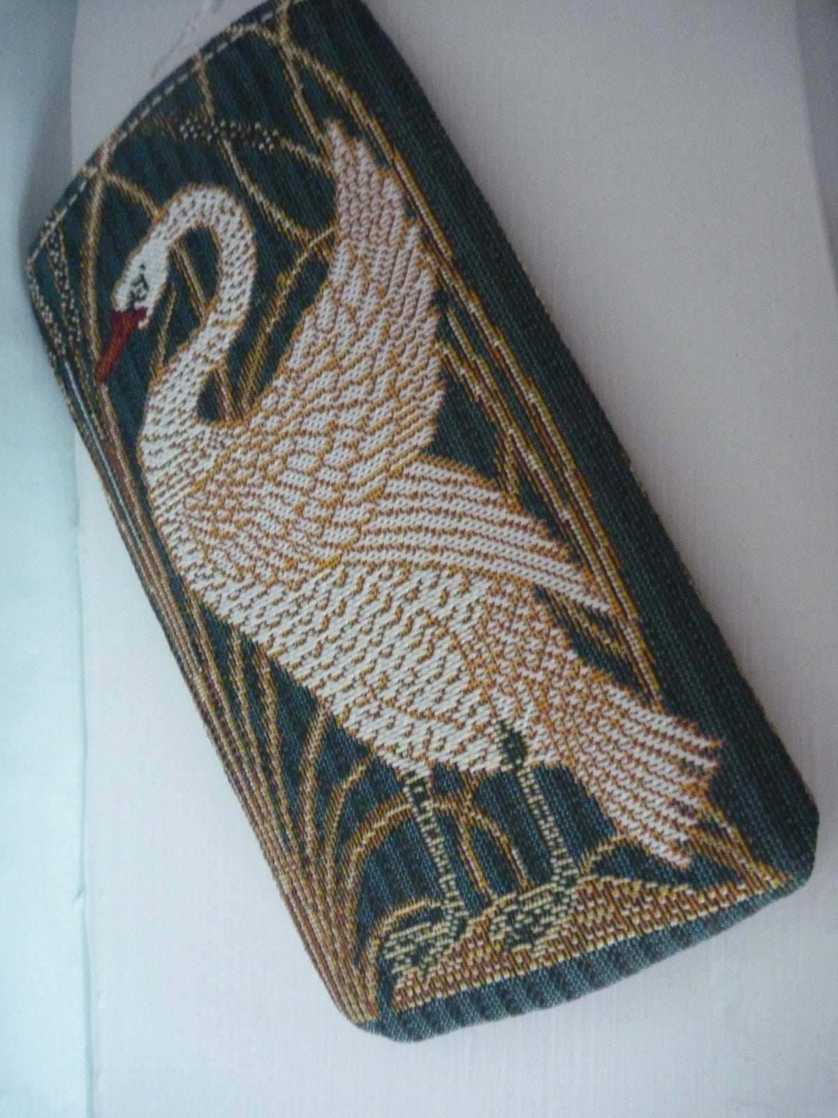 Signare Tapestry Zip Top Soft Glasses Case - Walter Crane Swan