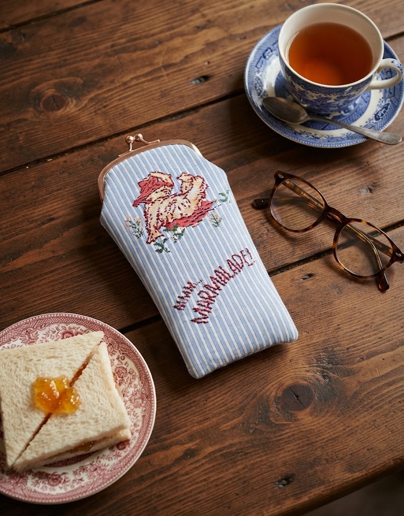 Signare Tapestry Clasp Top Soft Glasses Case - Paddington Bear Marmalade