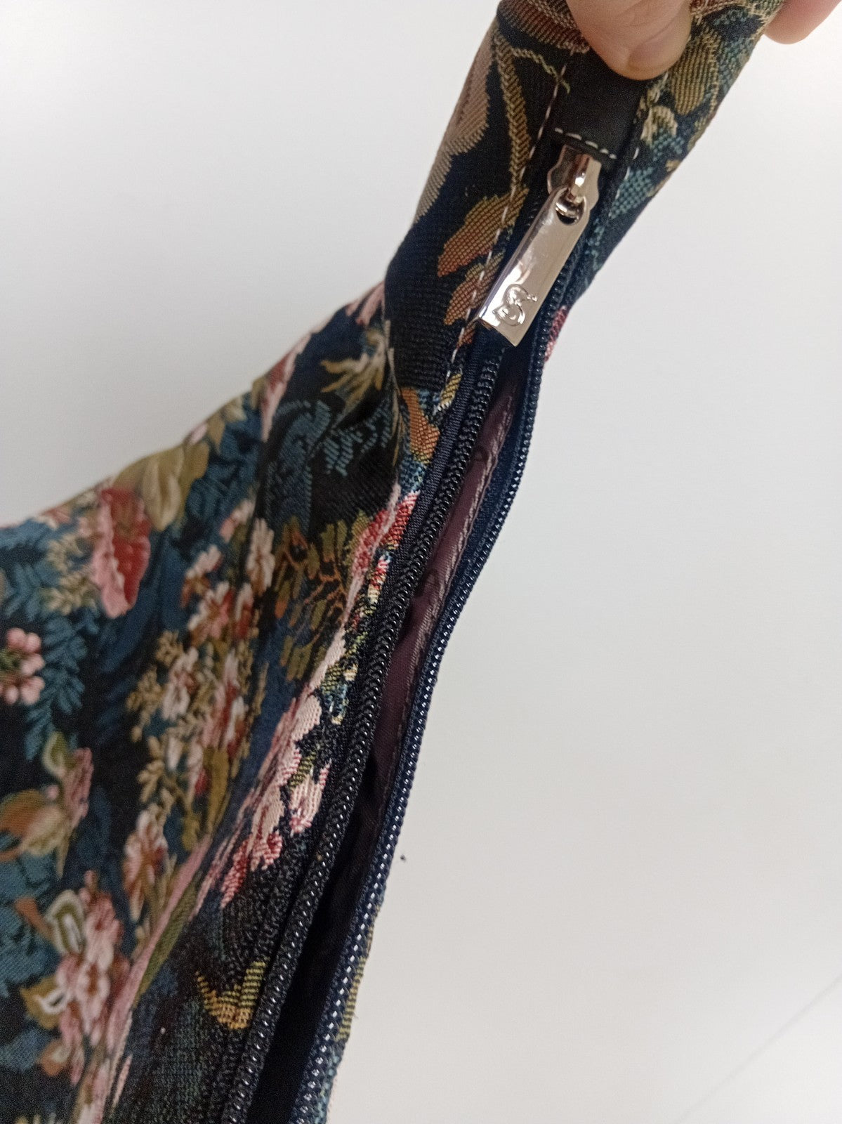 Signare Tapestry Hobo Slouch Bag - Peony (Ex-Display, Tags Missing)